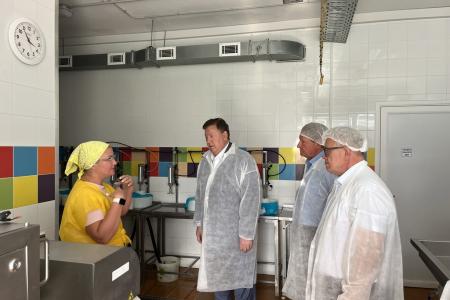 От авиации до сельского хозяйства: Владимир Кашин посетил ключевые предприятия Луховицкого округа