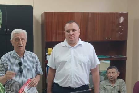 Краснодарский край. В станице Кущевской Н.И. Осадчий и первый секретарь Ейского райкома КПРФ П.Е. Пикта провели встречу с активом