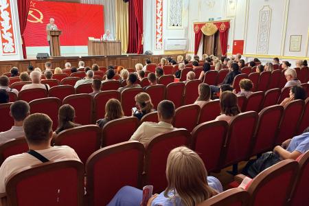 Краснодарский край. Н.И. Осадчий провел встречу с избирателями в Тихорецком районе