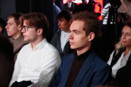 Геннадий Зюганов встретился с российскими блогерами и молодёжью в Москве