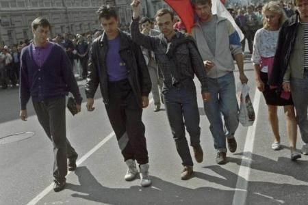 Дата в истории. 19 августа 1991 г. в СССР было объявлено о создании Государственного комитета по чрезвычайному положению (ГКЧП)