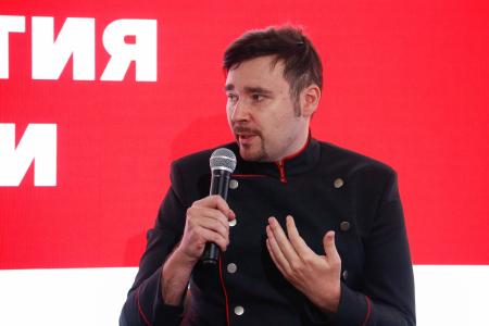 Геннадий Зюганов встретился с российскими блогерами и молодёжью в Москве