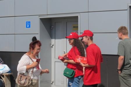 Кемерово. Начало большой агитационной кампании: жители города активно идут на контакт