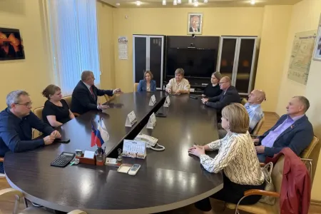 Промышленное сердце Кузбасса: депутат Государственной Думы Николай Коломейцев посетил Новокузнецкий завод ферросплавов