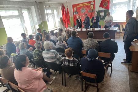 Кузбасс. Н.В. Коломейцев в городе Таштагол провел встречу с партийным активом округа
