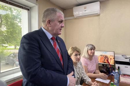 Депутат Госдумы Николай Коломейцев встретился с партийными активистами юга Кузбасса
