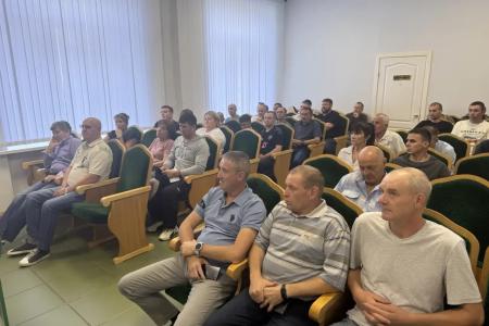 Кузбасс. В Шерегеше прошла встреча депутата Госдумы Н.В. Коломейцева с рабочими в горнорудном управлении