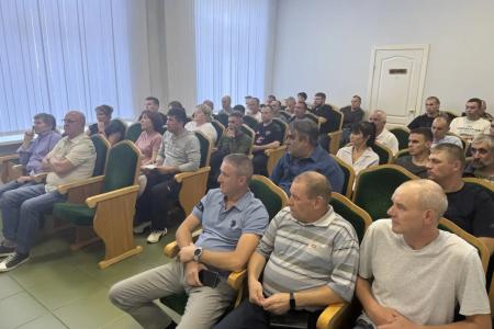 Кузбасс. В Шерегеше прошла встреча депутата Госдумы Н.В. Коломейцева с рабочими в горнорудном управлении