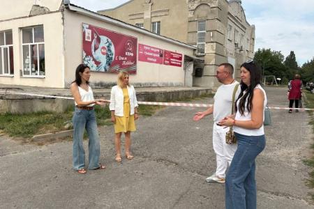 Белгородский обком КПРФ эвакуирован после звонка о минировании — сразу после прибытия гуманитарного конвоя из Москвы и Липецка