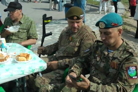 День ВДВ в Магадане: КПРФ организовала масштабный праздник для всех поколений в парке «Маяк»