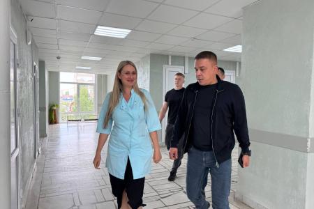 Ульяновск: сенатор Гибатдинов встал на защиту врачей и пациентов Заволжья