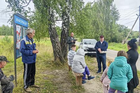 Александр Бойков выслушал наказы жителей Лухского района Ивановской области и взял их в работу