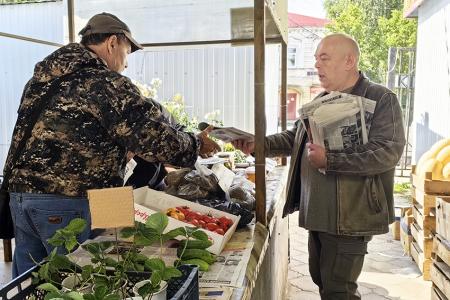 Кандидаты от КПРФ Александр Бойков и Владимир Любимов зафиксировали проблемы города Вичуга Ивановской области во время встреч с избирателями
