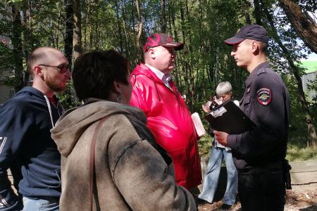 Кандидаты от КПРФ Александр Бойков и Владимир Любимов зафиксировали проблемы города Вичуга Ивановской области во время встреч с избирателями