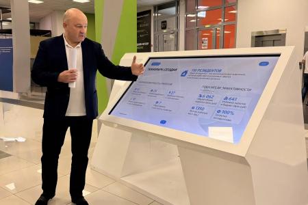Юрий Афонин и Валентин Коновалов посетили технопарк «Университетский» в Екатеринбурге