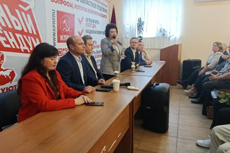 В Рязанском обкоме КПРФ прошла встреча с Николаем Платошкиным и депутатами Госдумы