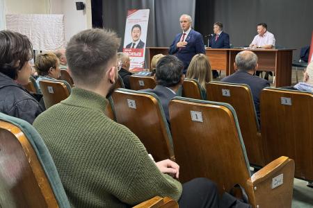Сергей Левченко и Вячеслав Куличкин в Нерюнгри: доходы от природных богатств должны оставаться в Якутии и работать на её развитие
