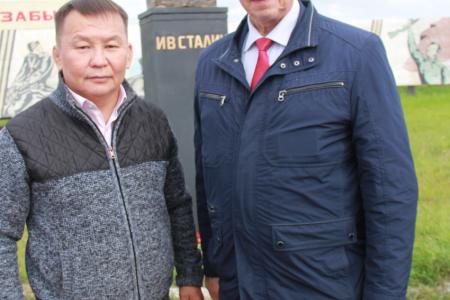 Якутия. В селе Бютейдях Мегино-Кангаласского улуса открыт памятник И.В. Сталину