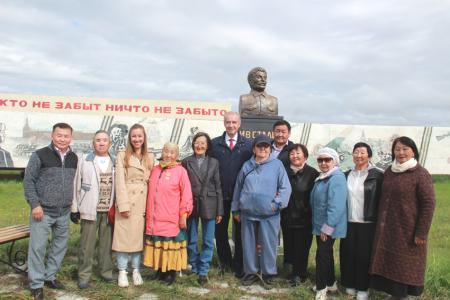 Якутия. В селе Бютейдях Мегино-Кангаласского улуса открыт памятник И.В. Сталину