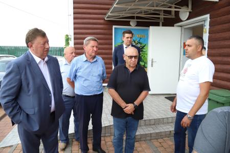 От авиации до сельского хозяйства: Владимир Кашин посетил ключевые предприятия Луховицкого округа