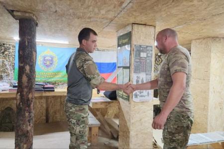 Херсонские коммунисты поздравили десантников с Днём Воздушно-десантных войск