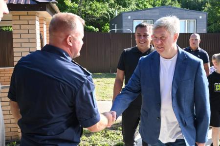 Айрат Гибатдинов: «спасибо братьям десантникам за отвагу!» - ульяновкие коммунисты отметили день ВДВ