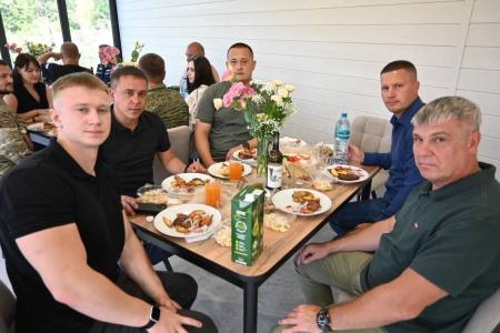 Айрат Гибатдинов: «спасибо братьям десантникам за отвагу!» - ульяновкие коммунисты отметили день ВДВ
