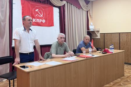 Краснодарский край. Н.И. Осадчий провел в Армавире совещание актива КПРФ Юго-восточной части Кубани