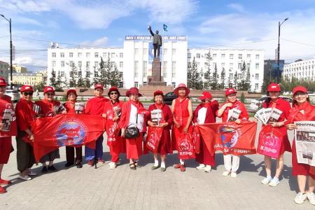 Якутия: Красный цвет — символ Победы