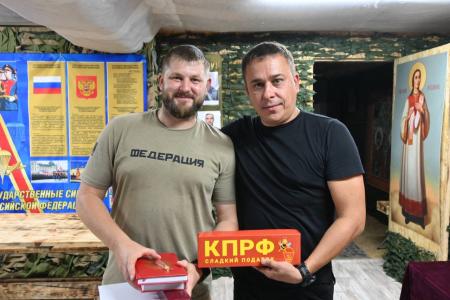Айрат Гибатдинов навестил десантников на передовой