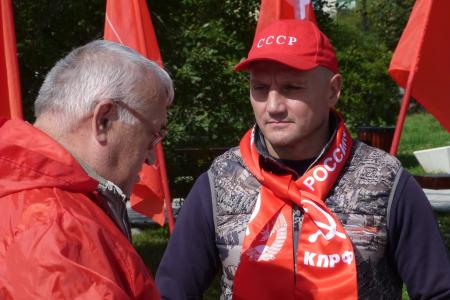 «Красные в городе»: Магаданские коммунисты представили горожанам Программу Победы КПРФ