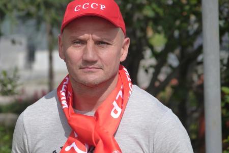 «Красные в городе»: Магаданские коммунисты представили горожанам Программу Победы КПРФ