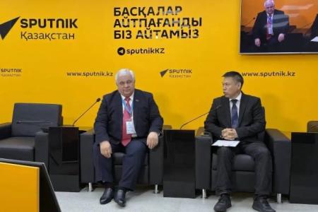 Казбек Тайсаев в день голосования посетил около 20 избирательных участков в Казахстане
