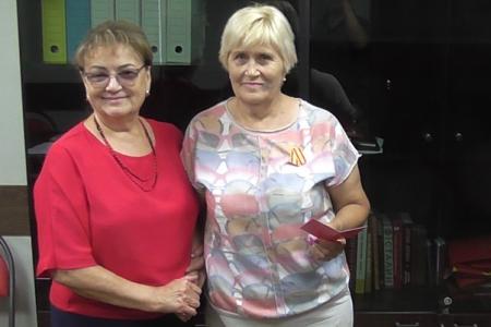 Ольга Алимова наградила волонтёров