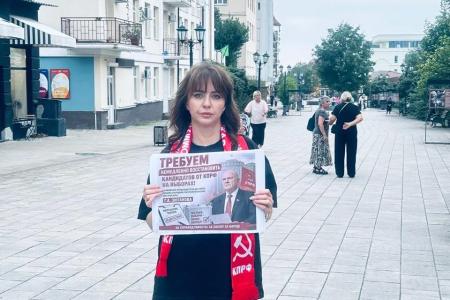 В Нальчике прошла серия одиночных пикетов с требованием возвращения представителей КПРФ в избирательный процесс