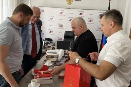 Продолжается рабочая поездка Казбека Тайсаева в ЛНР и ДНР: поддержка фронта, забота о людях и единство братских народов