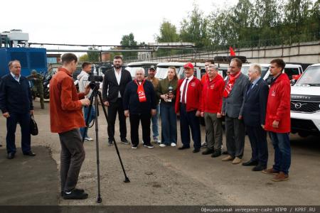 КПРФ отправила 159-й гуманитарный конвой под лозунгом «Все для Победы!»