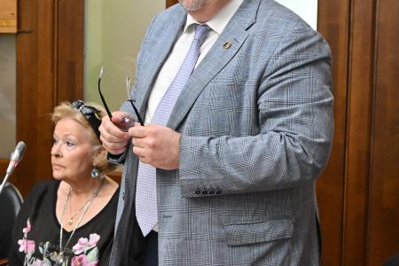 «Когда мы едины — мы непобедимы!»: Российский общественный комитет борется за свободу Николаса Мадуро