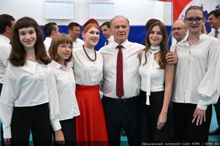 Геннадий Зюганов: Мы — народ победы!