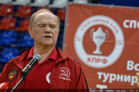 Геннадий Зюганов принял участие в открытии Всероссийского турнира по мини-футболу «Таланты России»