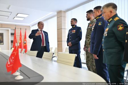 «Выбор между жульем и правдой»: Сергей Обухов о встрече лидера КПРФ Зюганова с доверенными лицами, репрессиях против КПРФ и борьбе за будущее России