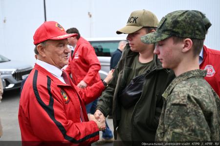 КПРФ отправила 159-й гуманитарный конвой под лозунгом «Все для Победы!»