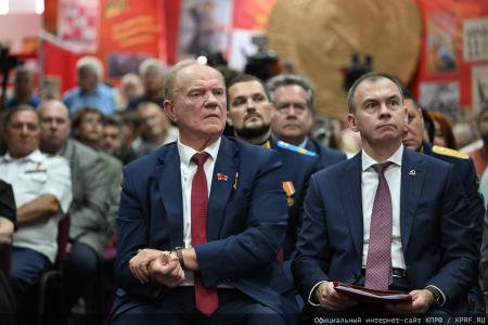 «Выбор между жульем и правдой»: Сергей Обухов о встрече лидера КПРФ Зюганова с доверенными лицами, репрессиях против КПРФ и борьбе за будущее России