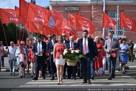 Геннадий Зюганов: Мы — народ победы!