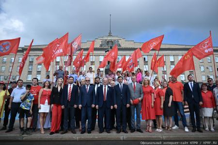 Геннадий Зюганов: Мы — народ победы!