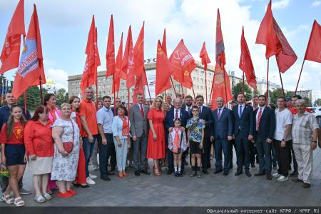 Геннадий Зюганов: Мы — народ победы!