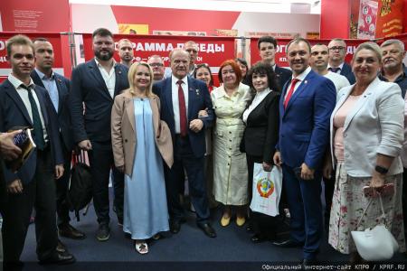 «Выбор между жульем и правдой»: Сергей Обухов о встрече лидера КПРФ Зюганова с доверенными лицами, репрессиях против КПРФ и борьбе за будущее России