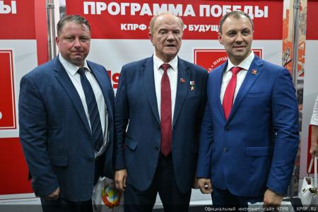 «Выбор между жульем и правдой»: Сергей Обухов о встрече лидера КПРФ Зюганова с доверенными лицами, репрессиях против КПРФ и борьбе за будущее России