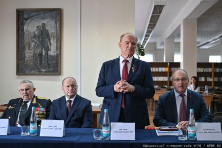 Геннадий Зюганов: Мы — народ победы!