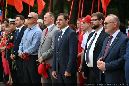 Геннадий Зюганов: Мы — народ победы!
